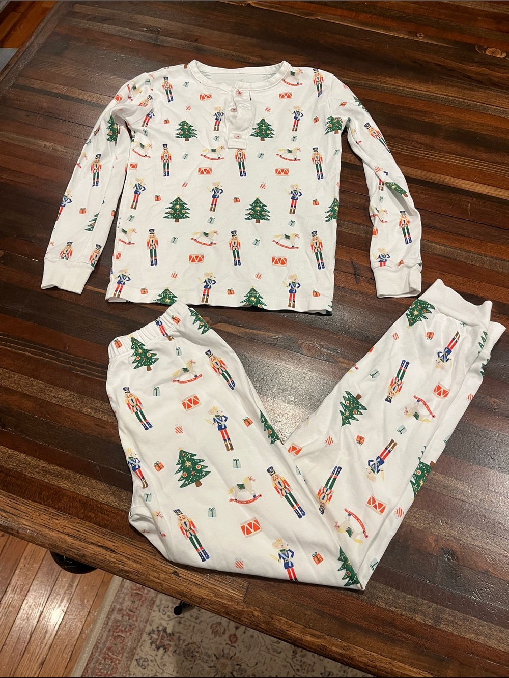 Little English White Holiday Nutcracker Print Pajama Set with Green Trees size 8